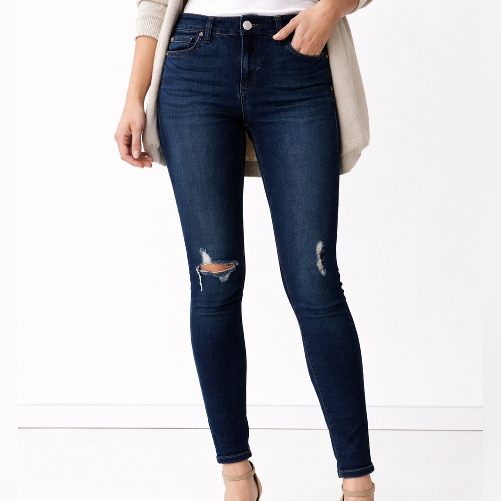 KUT from the Kloth Dark Wash Distressed Skinny Jeans Size 6